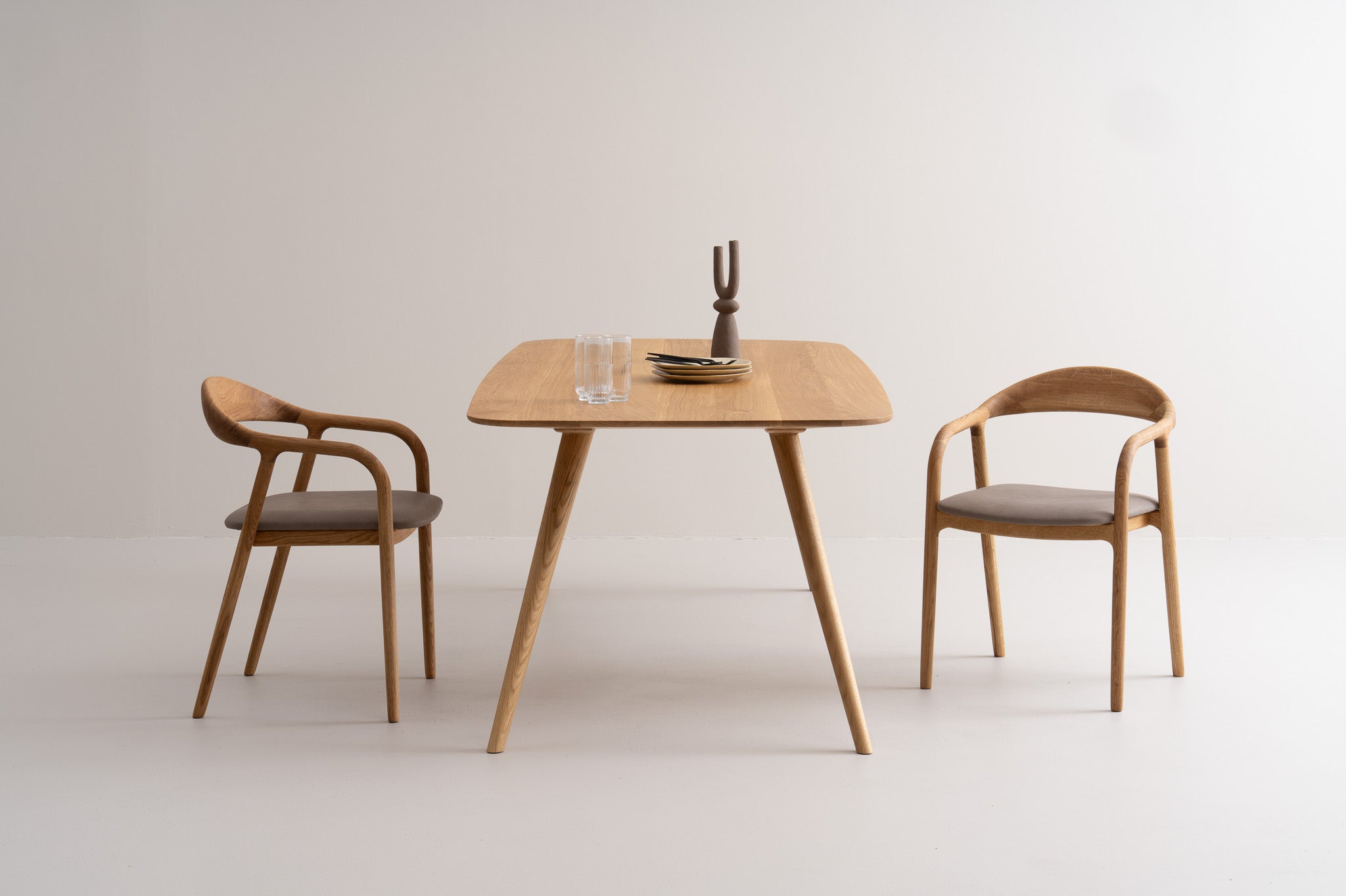 TAVI | Dining Table