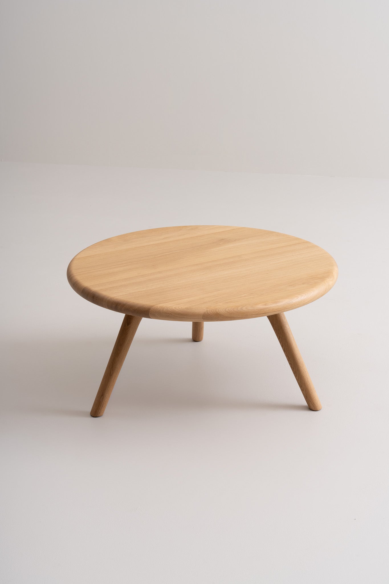 ARLEN | Round Coffee Table
