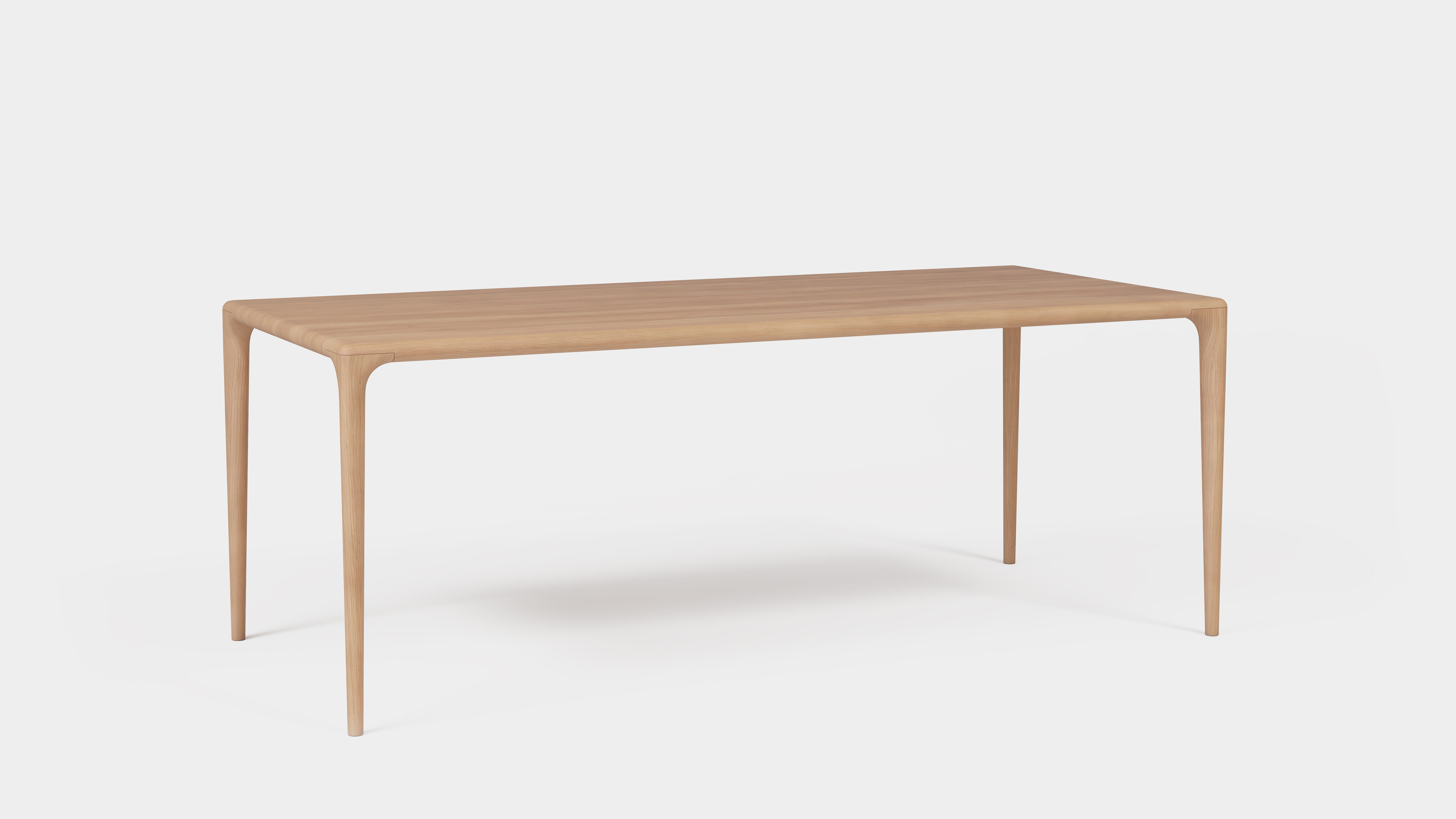 LÜNA | Dining Table