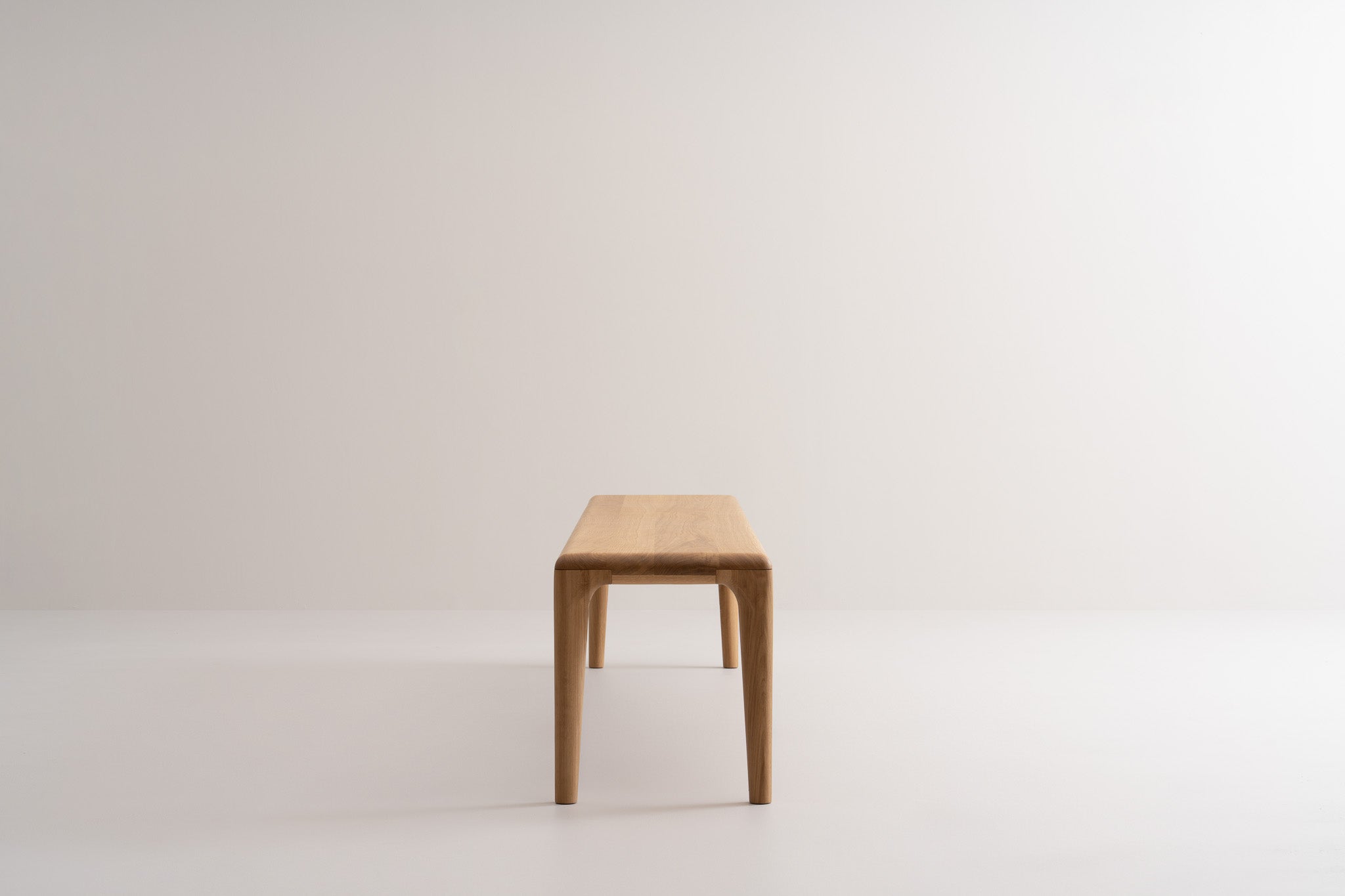 LUNA S | Dining Table image 15