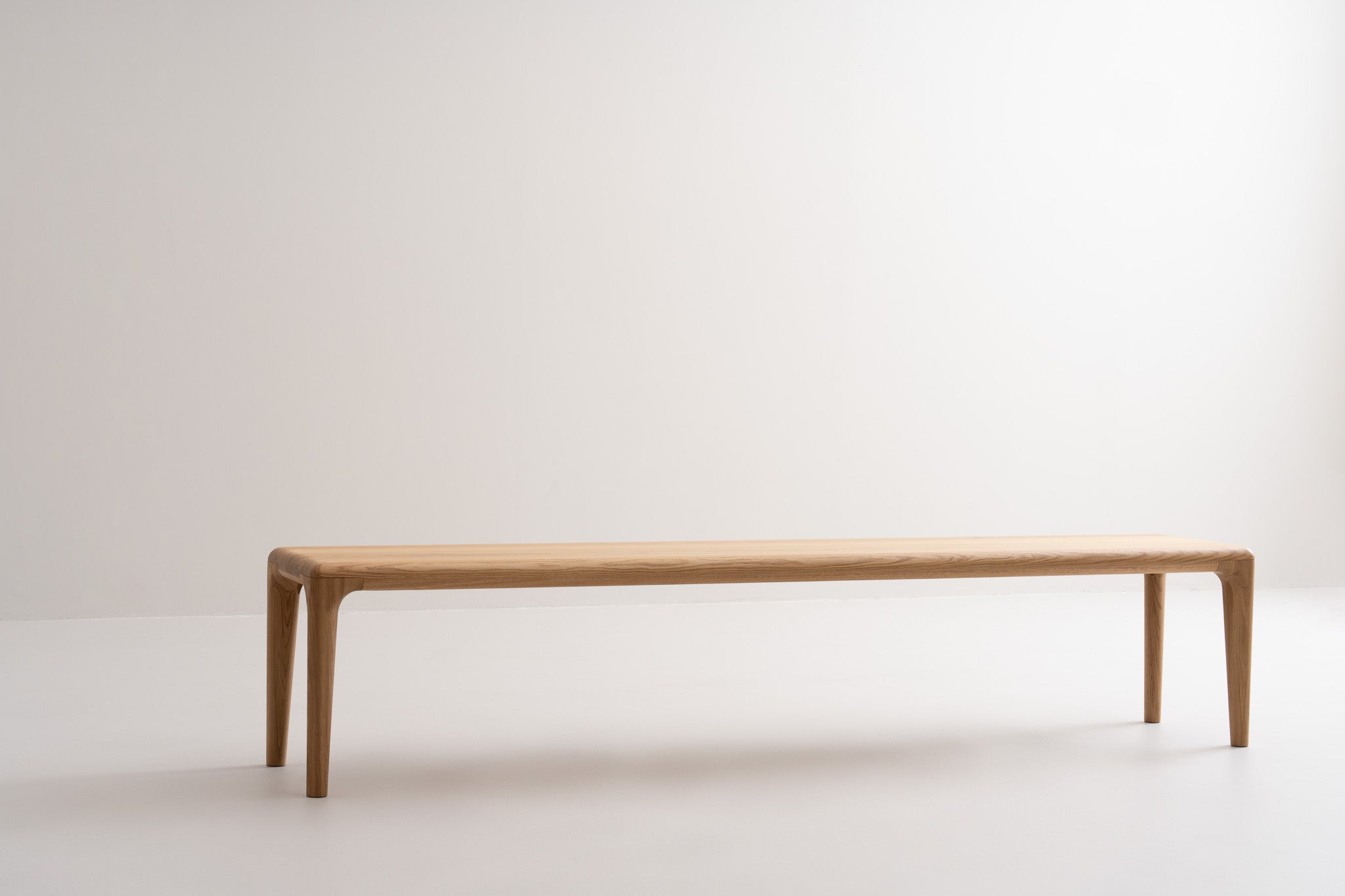 LUNA S | Dining Table image 17