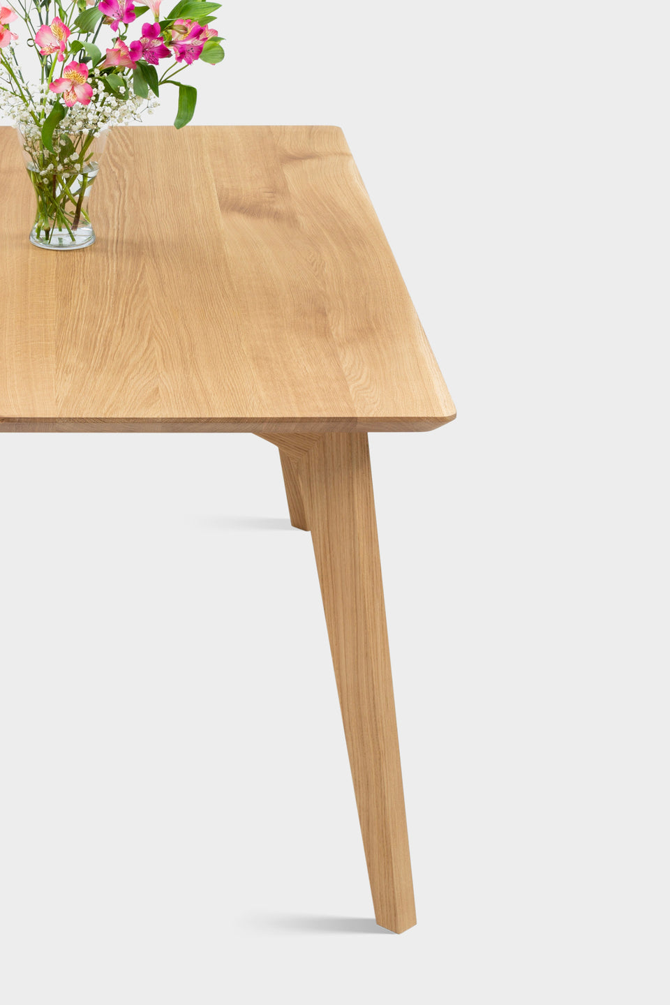 Clean Scandinavian lines with a warm, natural presence.