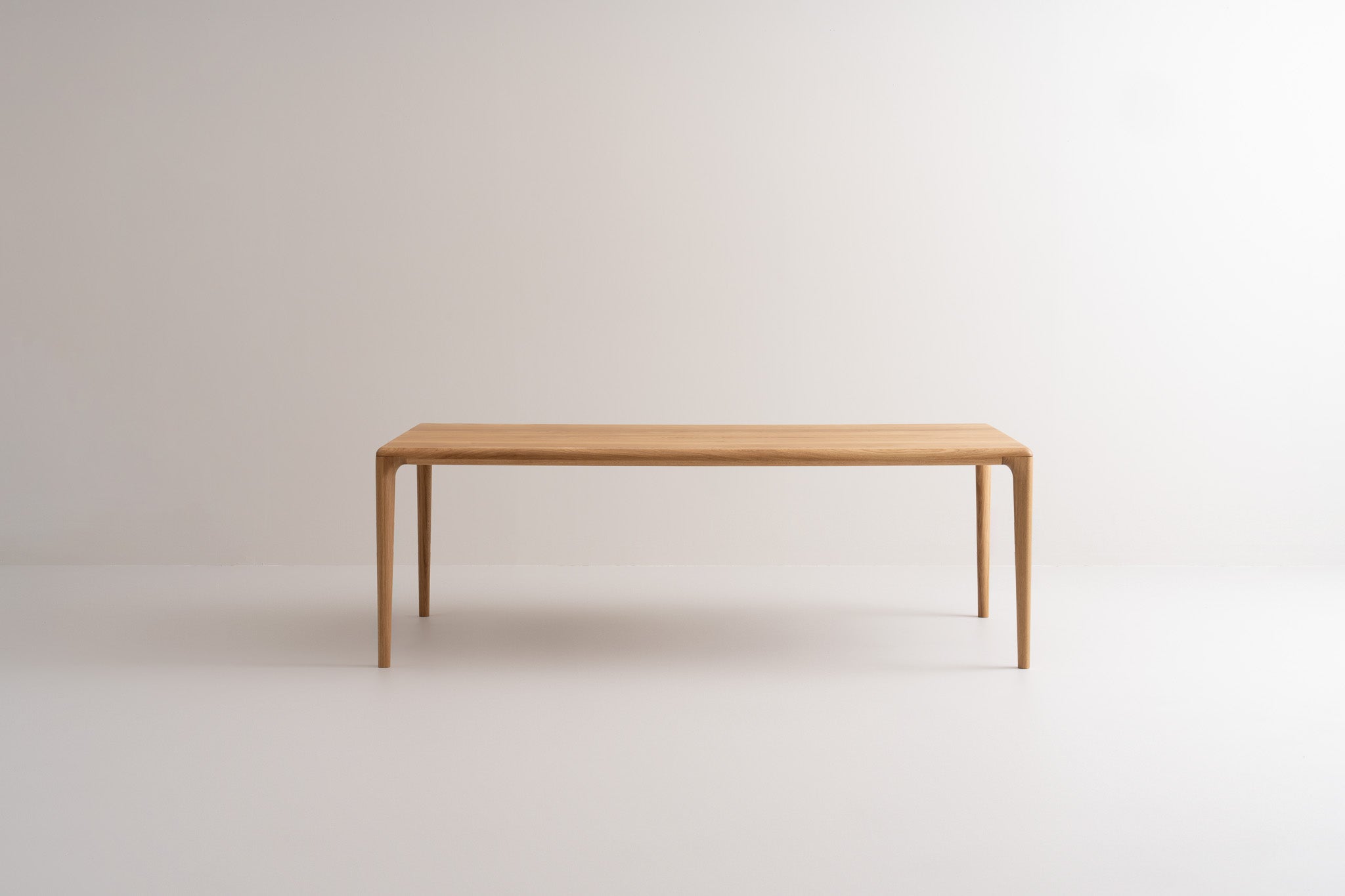 LUNA S | Dining Table image 13
