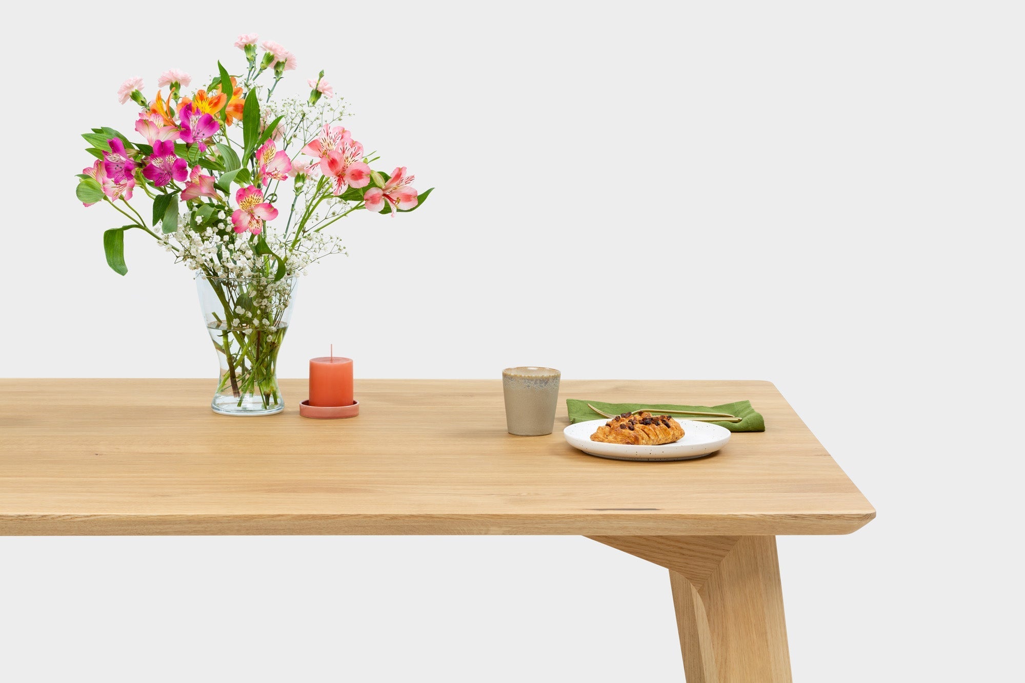 AMBER S | Oak Dining Table