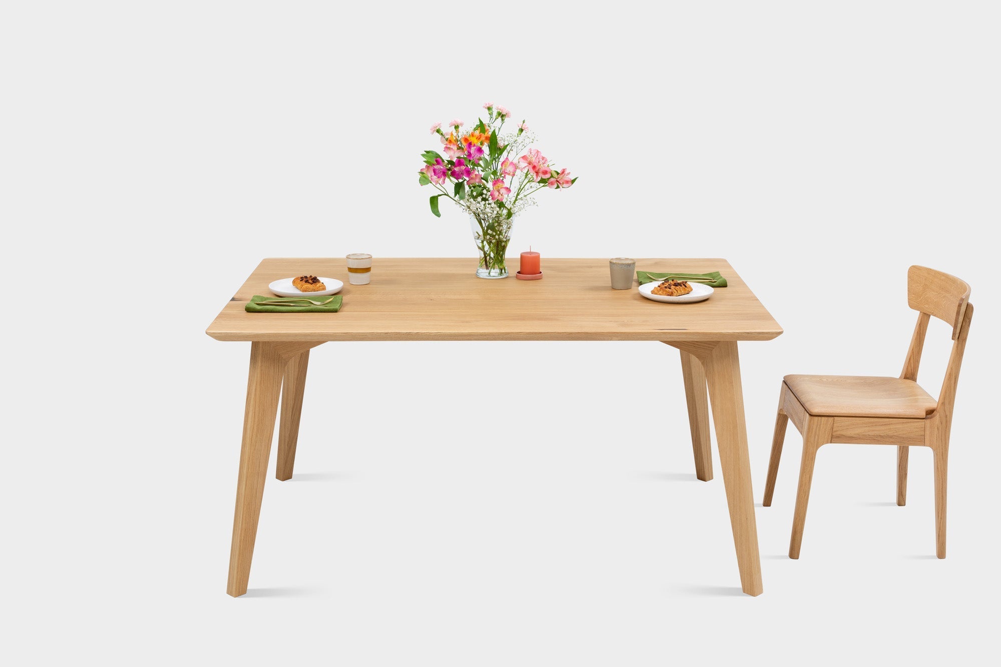 AMBER S | Oak Extendable Dining Table