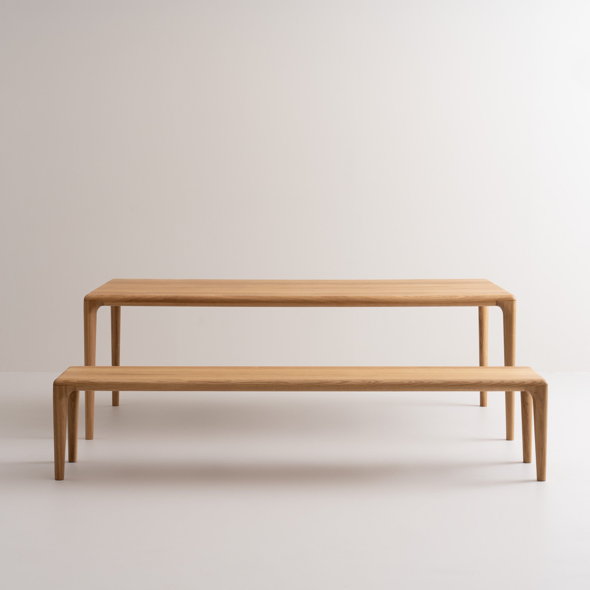 LUNA S | Dining Table image 1