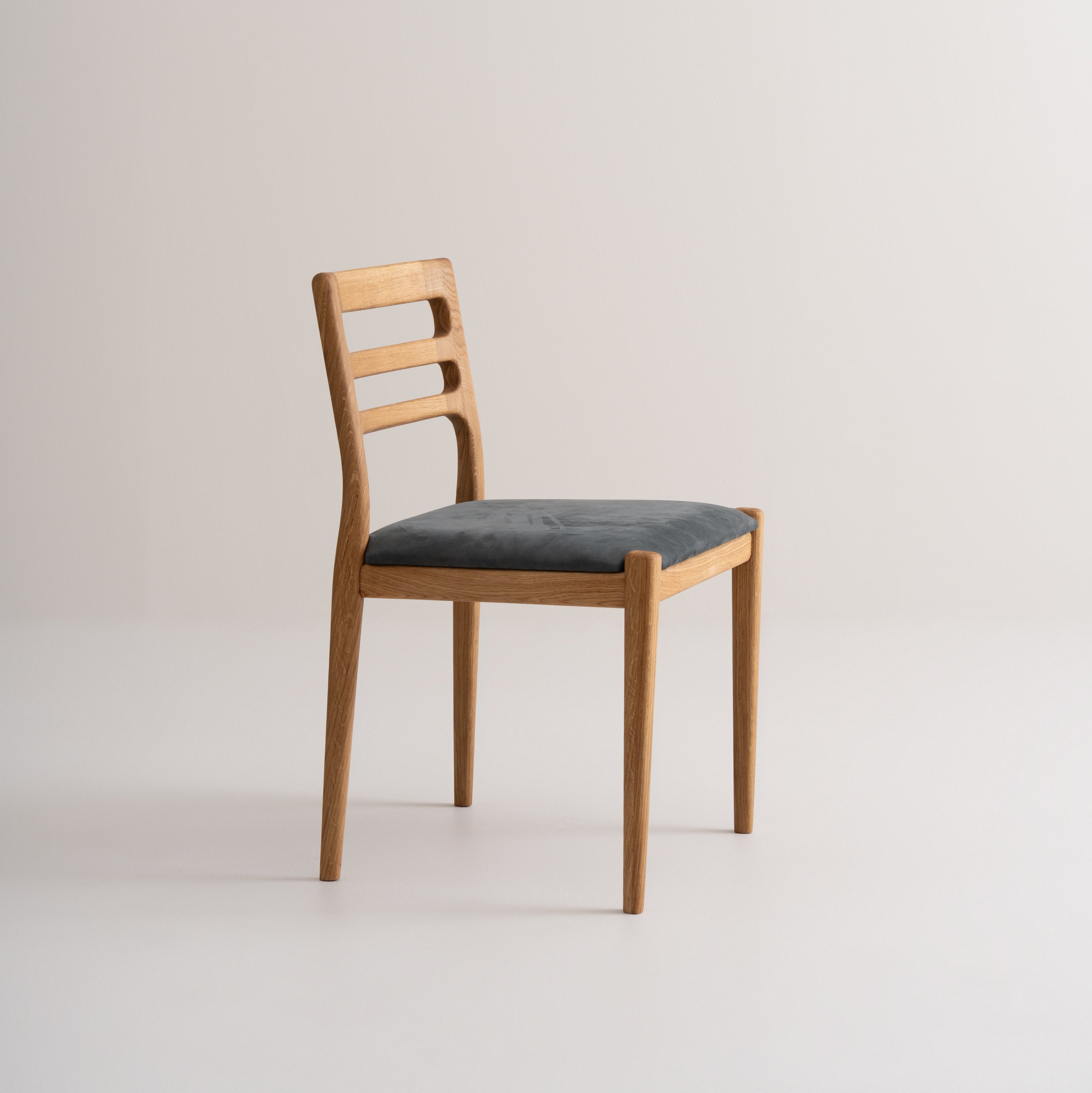 VOSS | Dining Chair image 3
