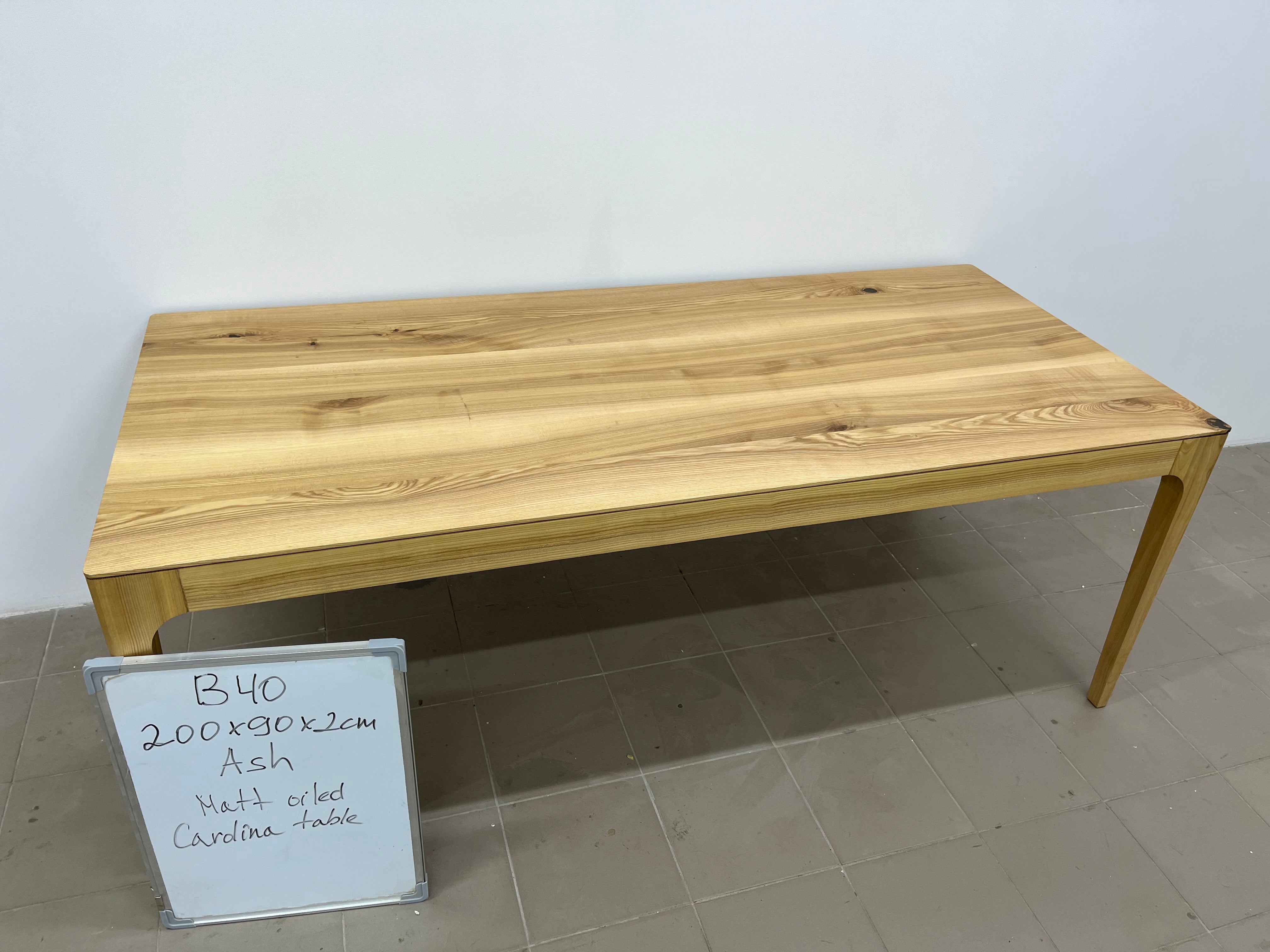 CAROLINA | Ash Table | 87