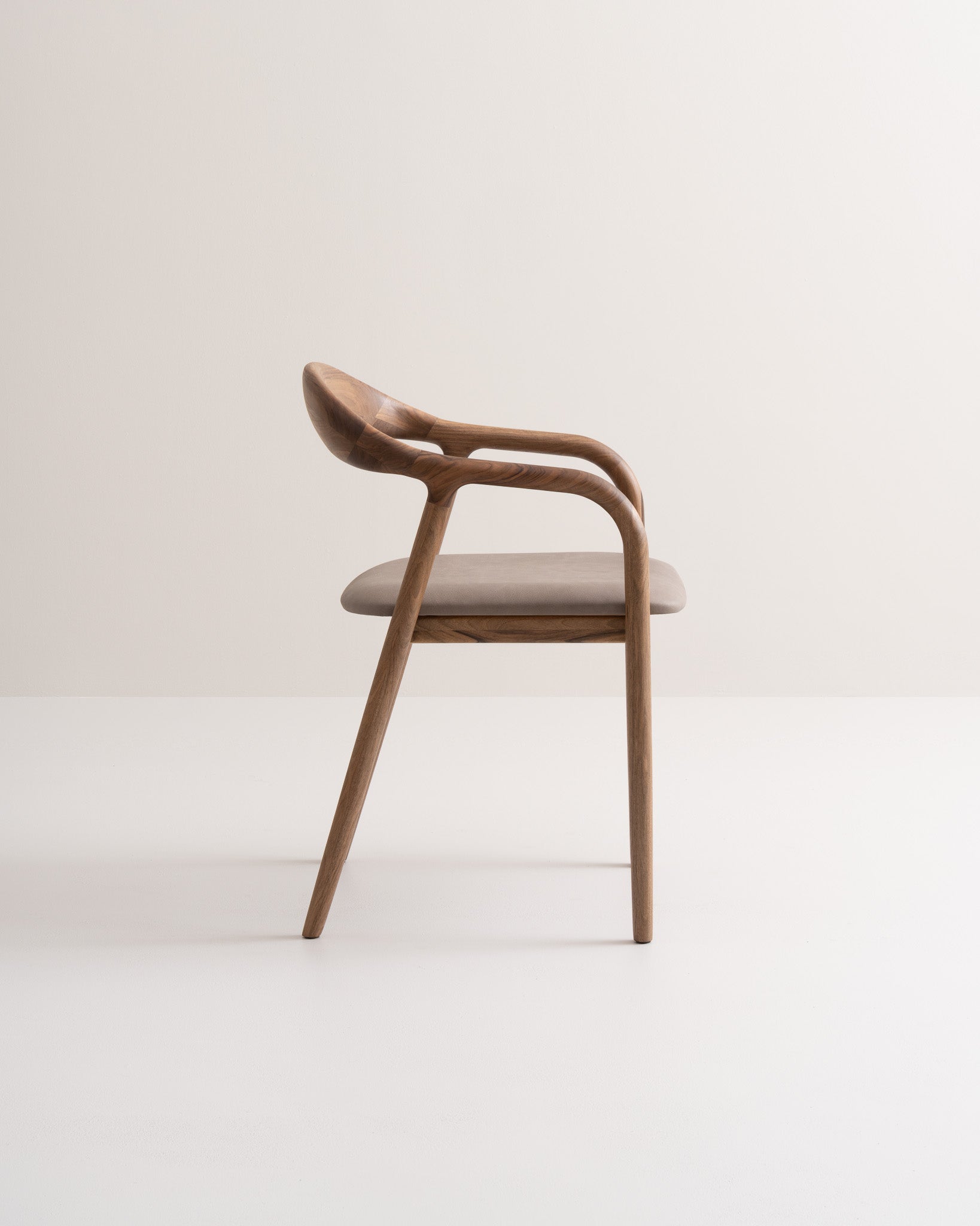 LELA S | Chair image 15
