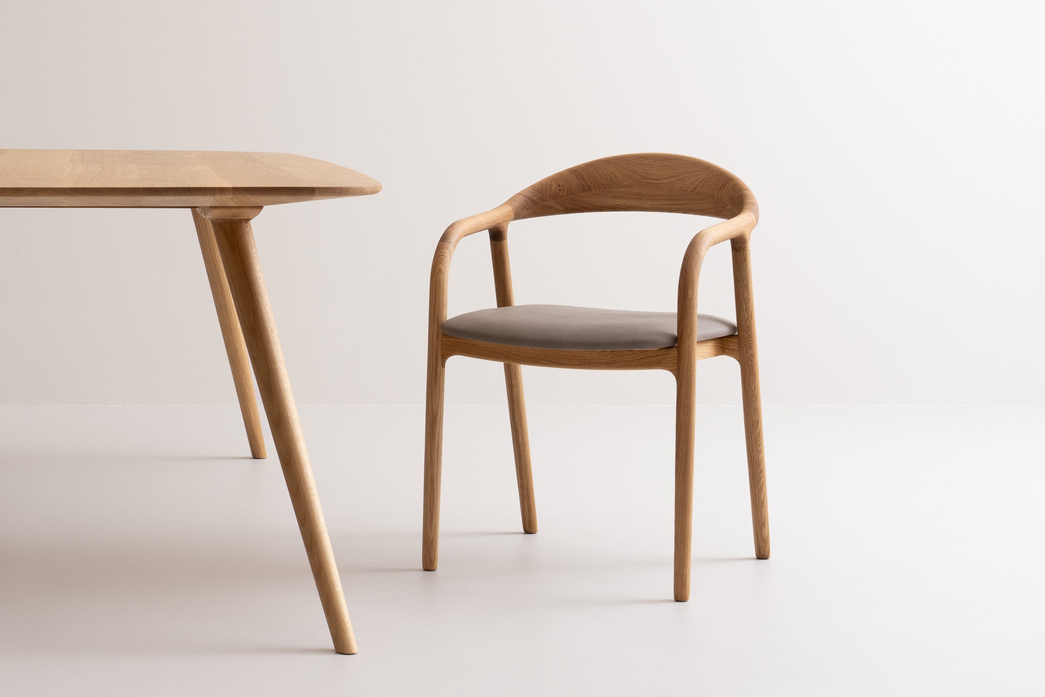 LELA S | Chair image 33