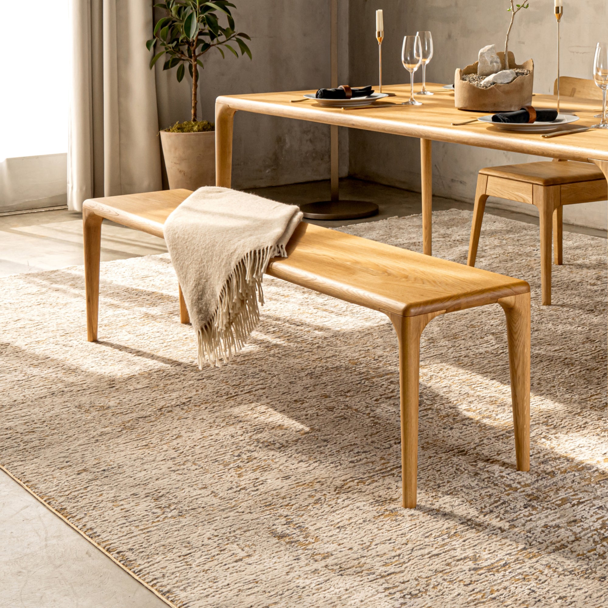 LÜNA | Bench image 17