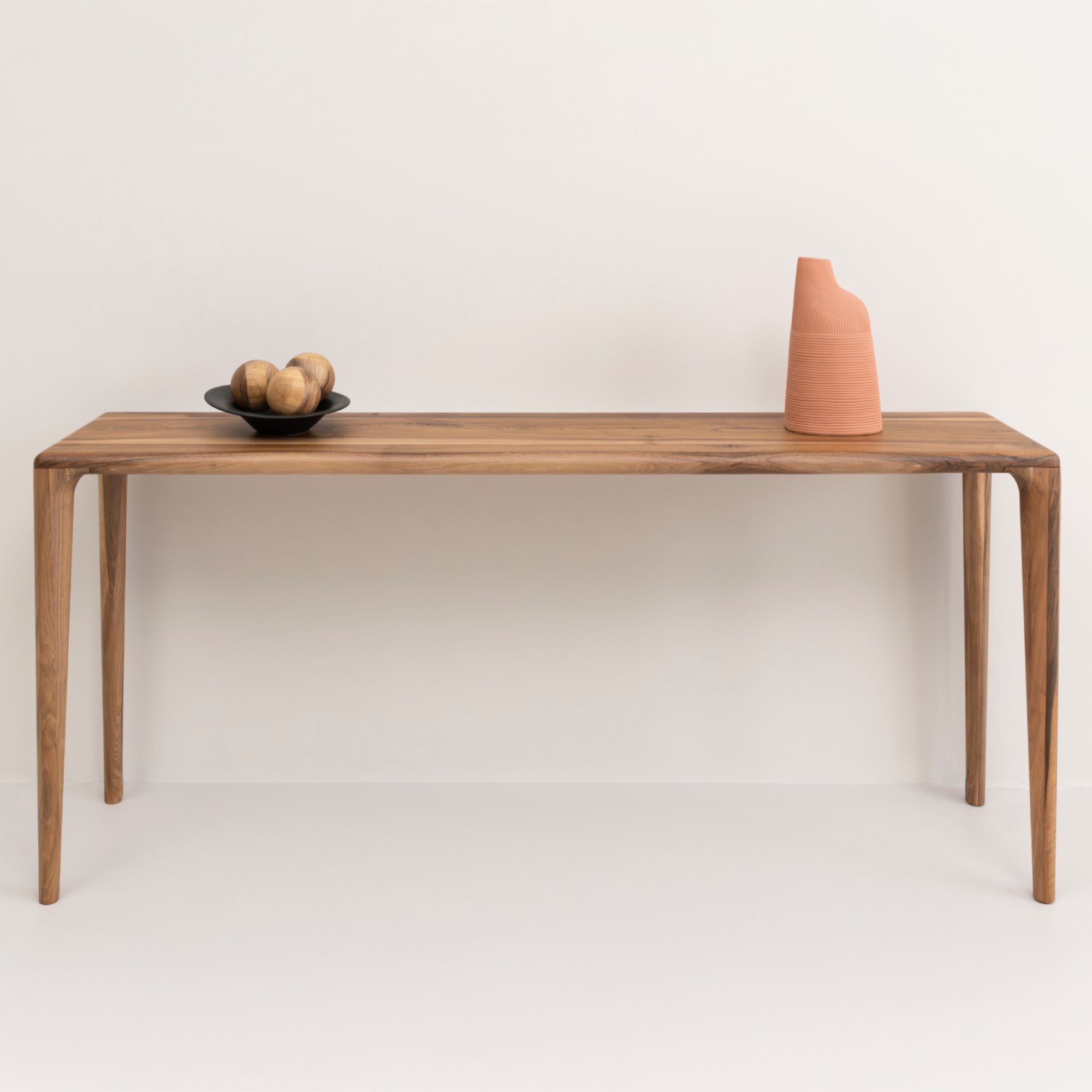 LÜNA | Walnut Console Table