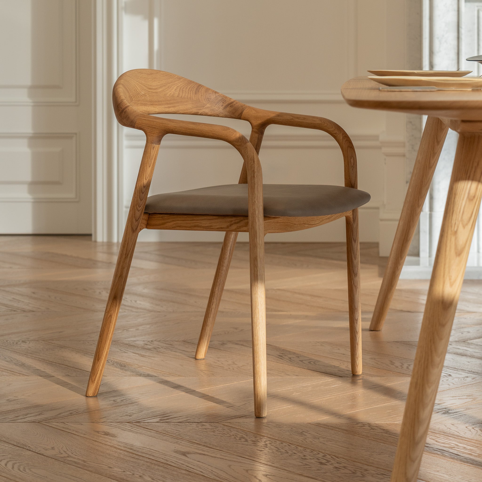 LELA S | Chair image 29