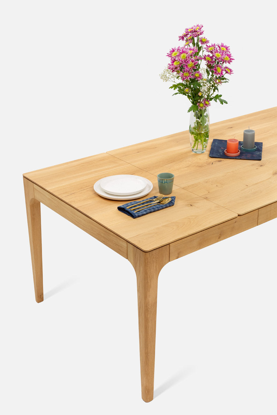 CAROLINA | Oak Extendable Dining Table