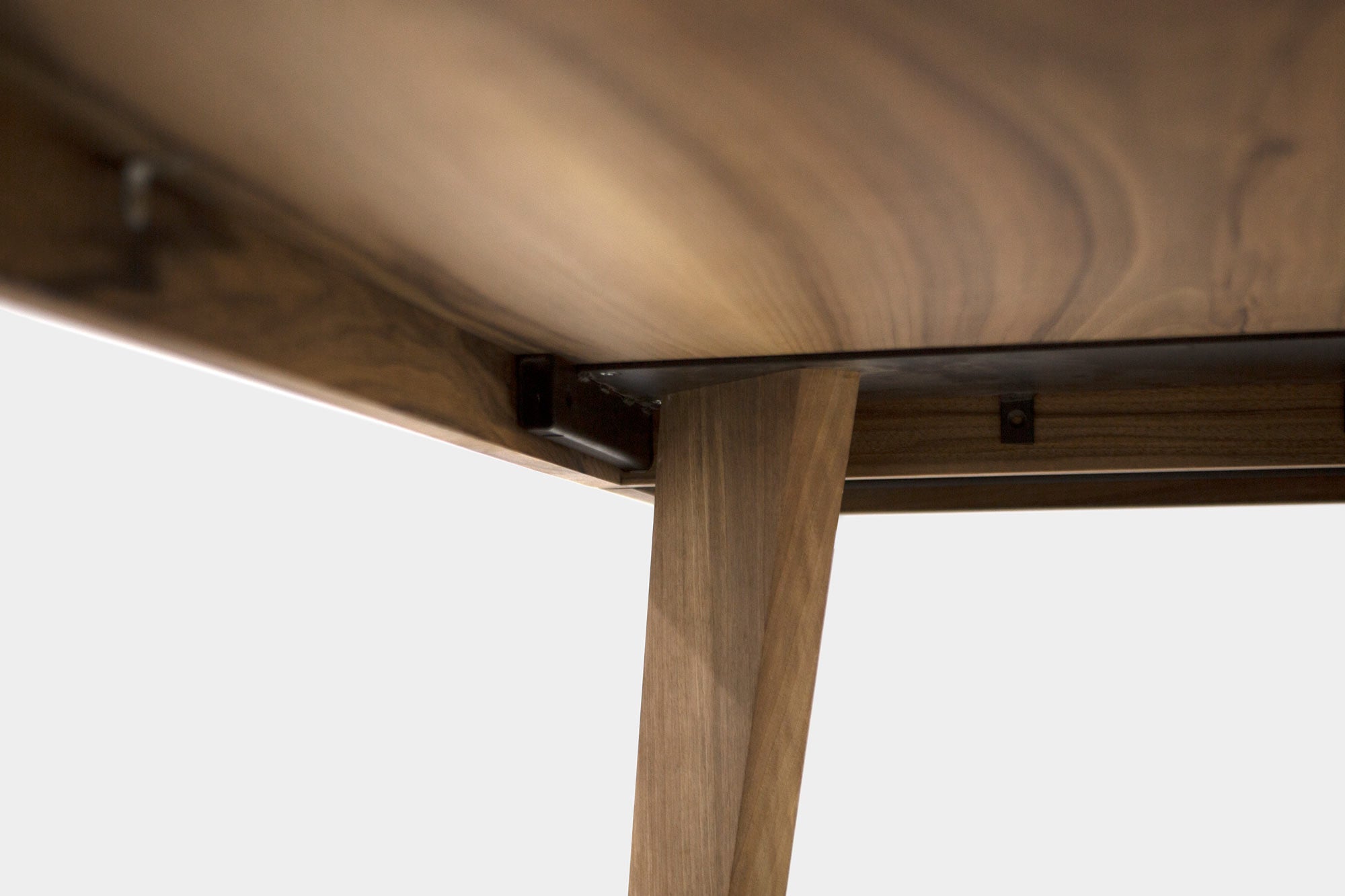 Extendable Dining Table In Oak Or Walnut | AMBER Extendable-Hardman Design